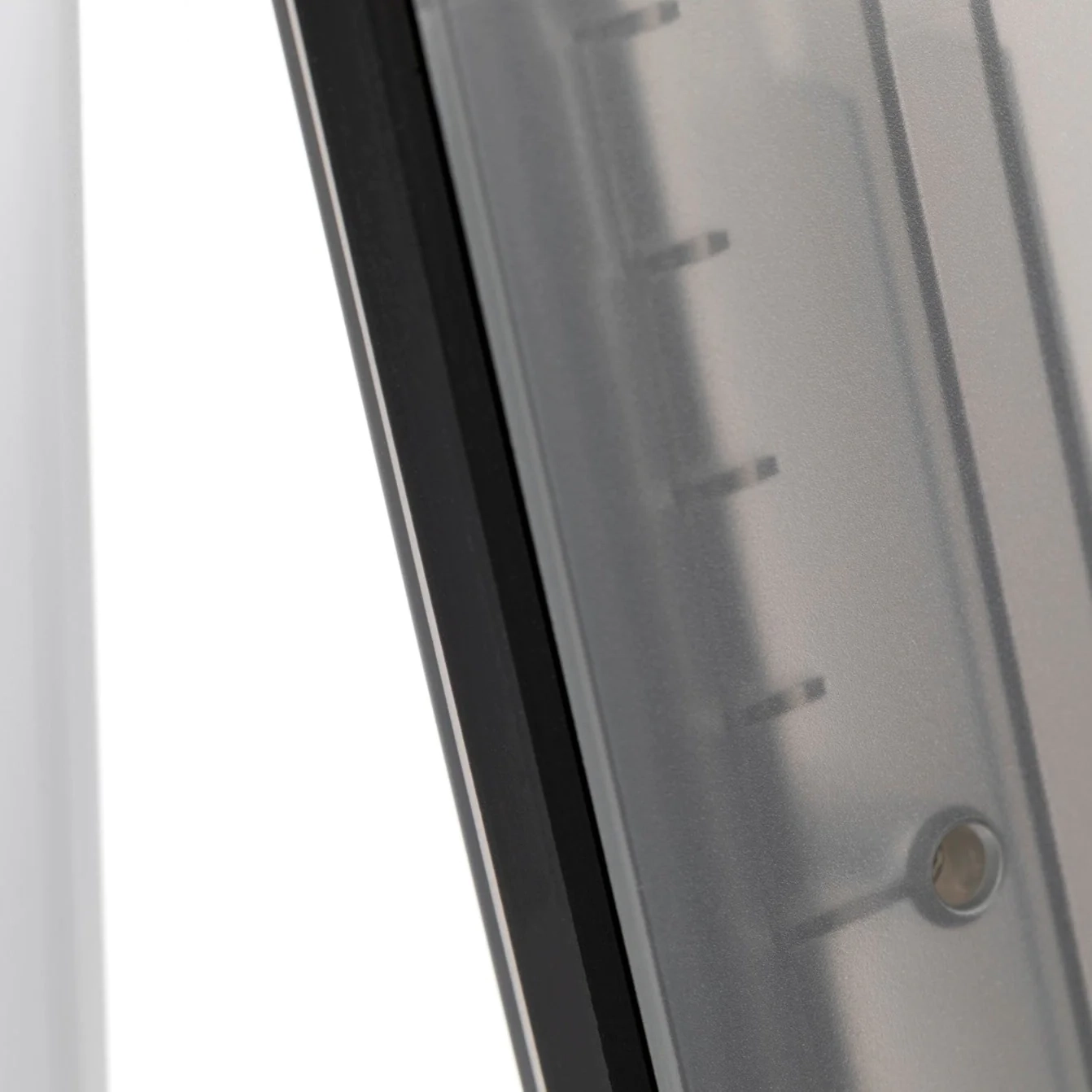 PetSafe_ZPA19-17253_SmartDoor_Connected_Pet_Door_L_PD_Flap_Detail_1024x1024@2x